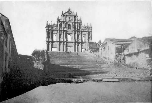 The San Paulo Fa&ccedil;ade